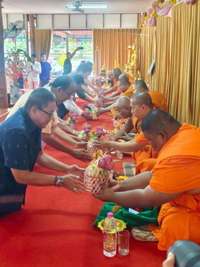 คณะวิทยาการจัดการร่วมพิธีถวายเทียนพรรษา เนื่องในวันเข้าพรรษา image