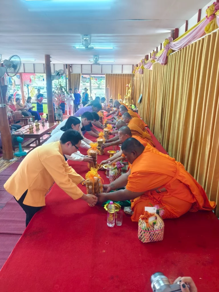 คณะวิทยาการจัดการร่วมพิธีถวายเทียนพรรษา เนื่องในวันเข้าพรรษา image