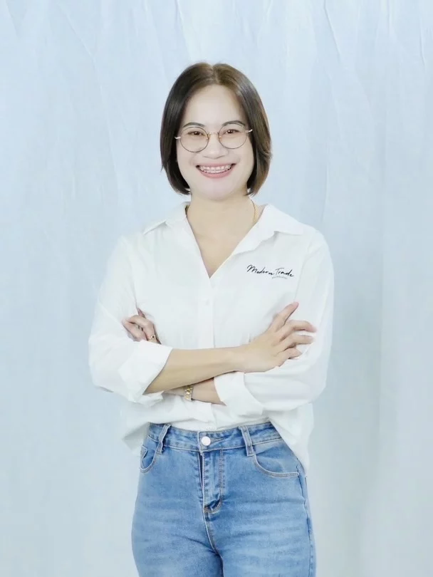 อาจารย์ประจำหลักสูตรสาขาวิชาธุรกิจการค้าสมัยใหม่ 4