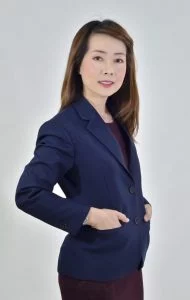 อาจารย์ประจำหลักสูตรสาขาวิชาการตลาดเชิงสร้างสรรค์และดิจิทัล อาจารย์ ดร.ดนชนก เบื่อน้อย 190x300 1