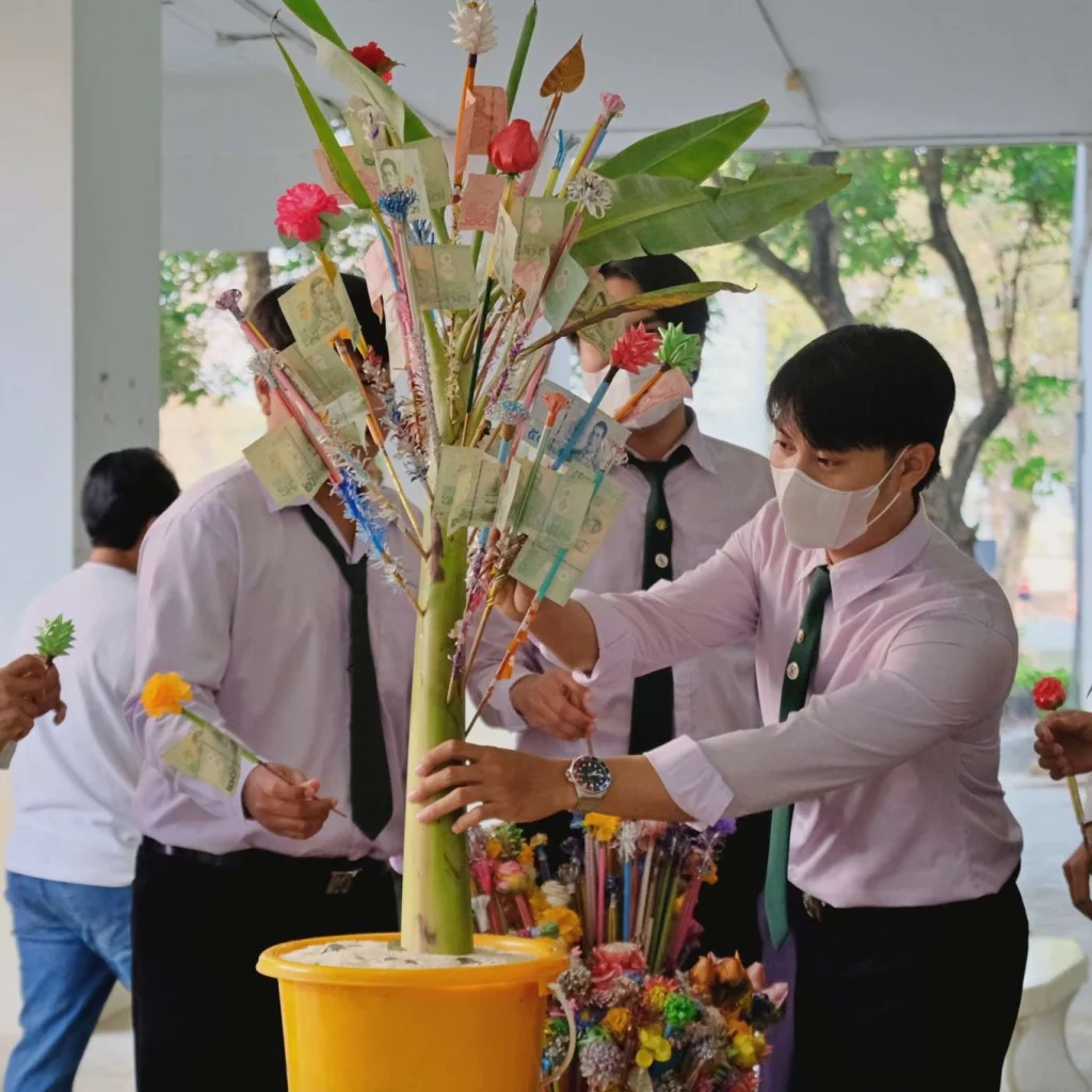 พิธีทำบุญตักบาตรข้าวสารอาหารแห้ง วันเสาร์ที่ 17 มกราคม 2569 616798982 1450982673705699 4678977860892949470 n