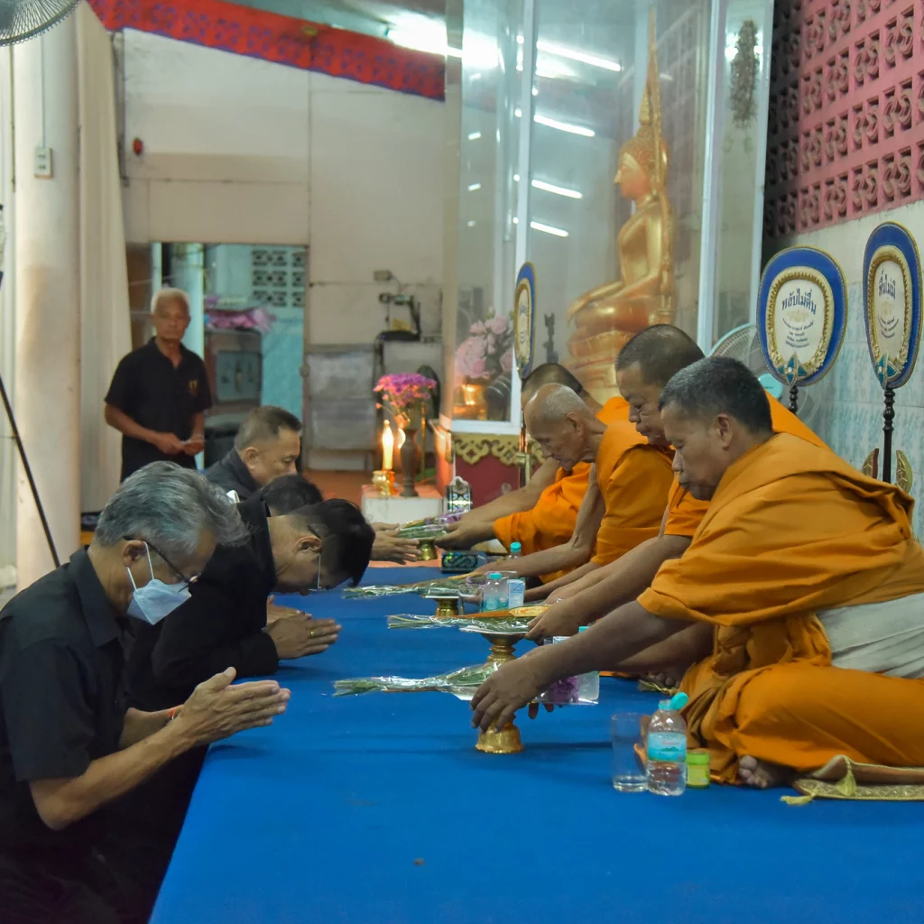 คณบดีคณะวิทยาการจัดการคณะผู้บริหาร คณาจารย์และบุคลากร เป็นเจ้าภาพสวดพระอภิธรรมศพ 622122589 1461224059348227 5345271153538714967 n